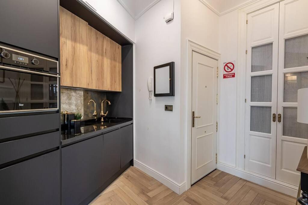 Ch Elvira Luxury Apartment Granada Kültér fotó